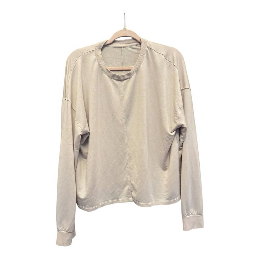 Recreation Cream Sweatshirt Size Medium (M)